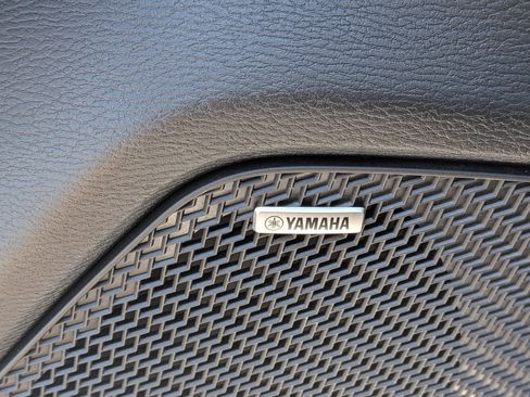 Used 2025 Mitsubishi Outlander SE FWD image 14