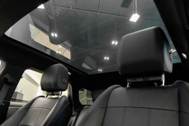Used 2023 Land Rover Range Rover Evoque R-Dynamic S AWD/4WD image 5