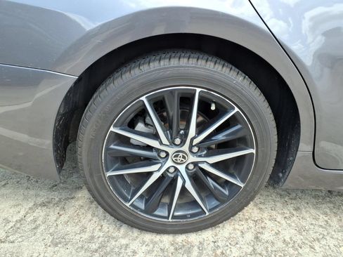 Used 2022 Toyota Camry SE FWD image 10