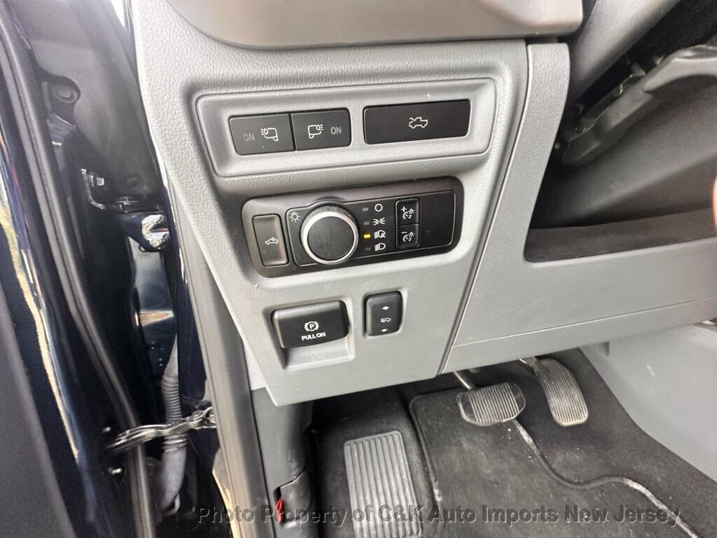 Used 2023 Ford F150 Platinum w/ Equipment Group 701A High AWD/4WD image 12