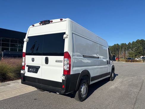 Used 2023 RAM ProMaster 2500 image 4