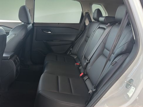 Certified 2023 Nissan Rogue SV w/ SV Premium B Package AWD/4WD image 19