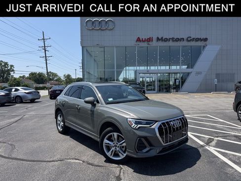 Used 2024 Audi Q3 2.0T Premium Plus w/ Premium Plus Package AWD/4WD image 1