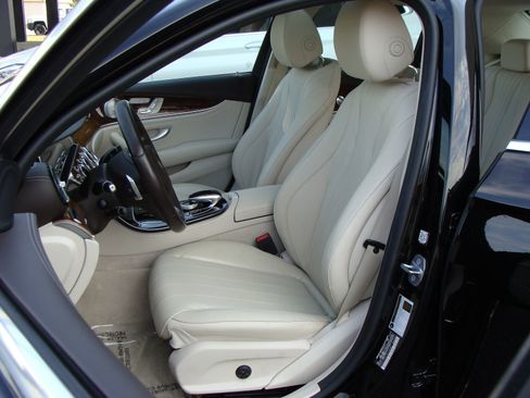 Used 2018 Mercedes-Benz E 300 E 300 image 7