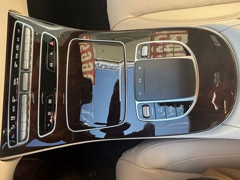 Used 2022 Mercedes-Benz E 350 4MATIC Sedan image 15