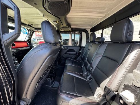 Used 2020 Jeep Gladiator Rubicon w/ Uconnect 4C Nav & Sound Group AWD/4WD image 39