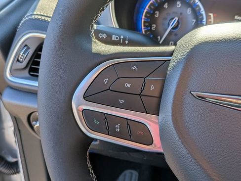 New 2026 Chrysler Pacifica Limited image 15