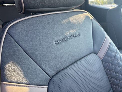 Certified 2024 GMC Canyon Denali image 28