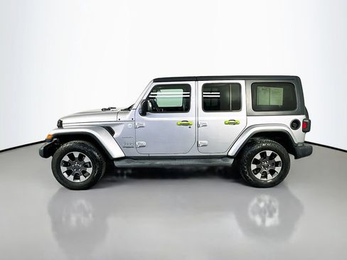 Used 2018 Jeep Wrangler Unlimited Sahara image 4
