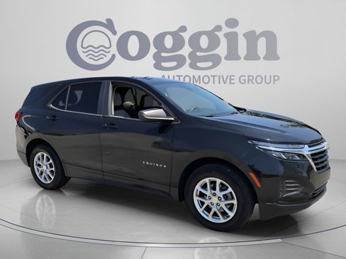 Certified 2023 Chevrolet Equinox LS w/ LS Convenience Package FWD image 7