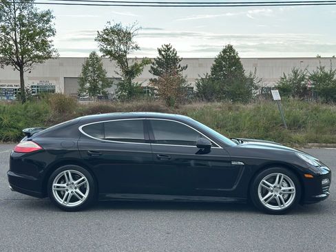Used 2011 Porsche Panamera S image 10