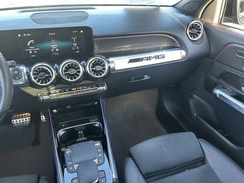Used 2022 Mercedes-Benz GLB 35 AMG 4MATIC image 17