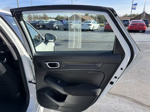 Used 2024 Honda Civic EX image 12