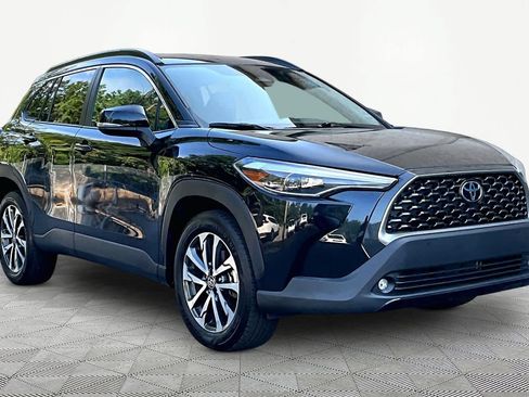 Certified 2025 Toyota Corolla Cross XLE AWD/4WD image 3