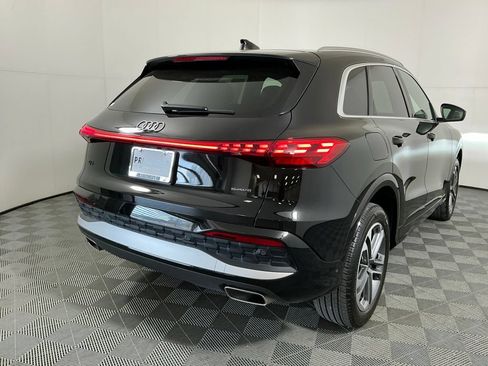 Used 2025 Audi Q5 Premium Plus w/ Premium Plus AWD/4WD image 5