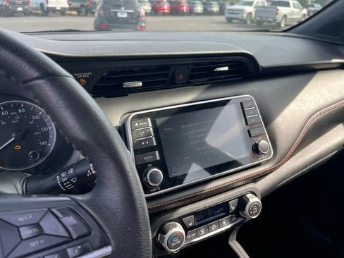 Used 2020 Nissan Kicks SR w/ SR Premium Package FWD image 20