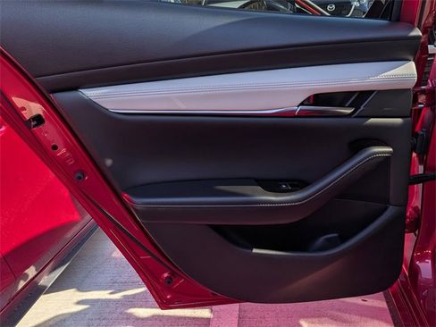 Certified 2025 MAZDA MAZDA3 2.5 Turbo Sedan w/Premium Plus image 24