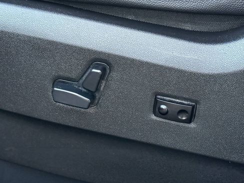 Used 2015 Dodge Grand Caravan R/T w/ Driver Convenience Group FWD image 25