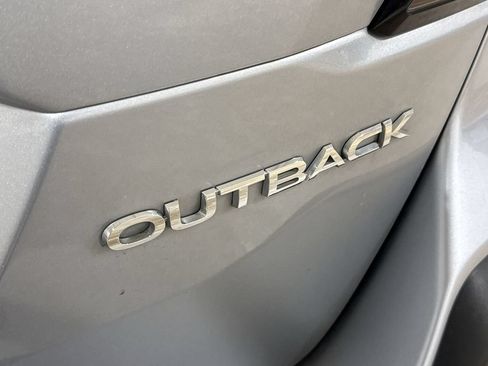 Used 2024 Subaru Outback Premium AWD/4WD image 25