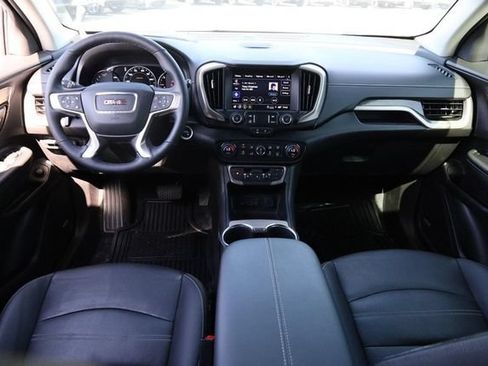 Used 2024 GMC Terrain Denali w/ Denali Premium Package AWD/4WD image 25