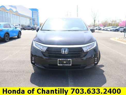 Certified 2023 Honda Odyssey EX-L image 2