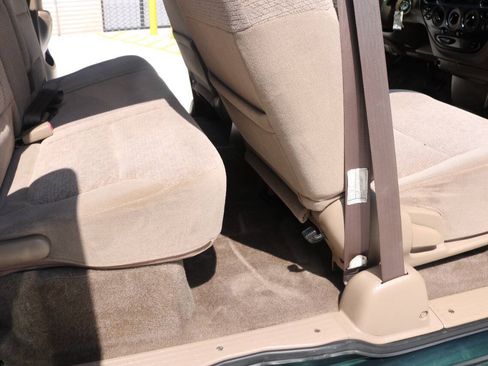 Used 2001 Toyota Tundra Limited w/ Off-Road Pkg AWD/4WD image 23