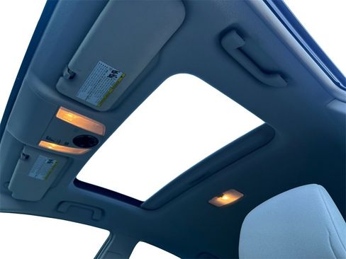 Used 2012 Toyota Prius Two image 11