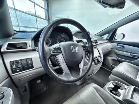 Used 2017 Honda Odyssey EX-L image 12