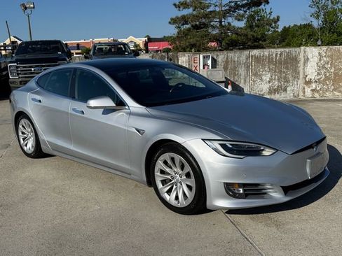 Used 2017 Tesla Model S 75D AWD/4WD image 7