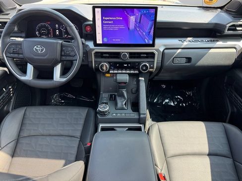 Used 2024 Toyota Tacoma TRD Off-Road w/ TRD Off Road Premium Package AWD/4WD image 12