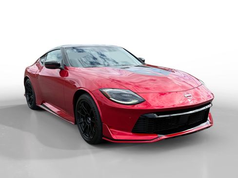 Used 2024 Nissan Z NISMO w/ Floor Mat Package image 7