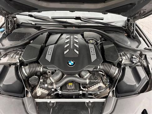 Used 2021 BMW M550i xDrive w/ Premium Package image 33