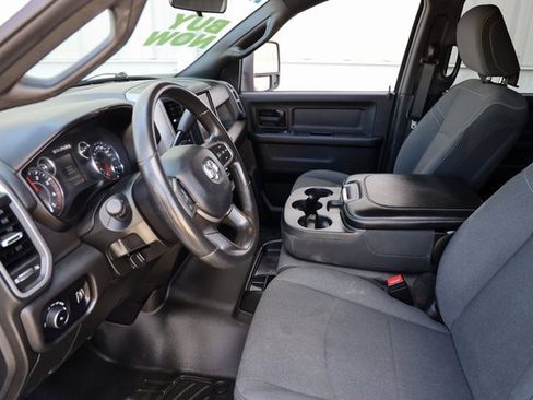 Used 2024 RAM 3500 Tradesman w/ Chrome Appearance Group image 11