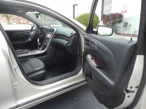 Used 2013 Chevrolet Malibu LT FWD image 36