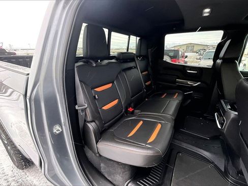 Used 2022 GMC Sierra 1500 AT4 w/ AT4 Premium Package image 28