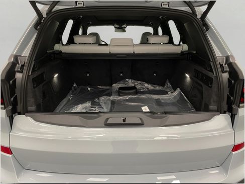 New 2026 BMW X5 xDrive40i AWD/4WD image 5