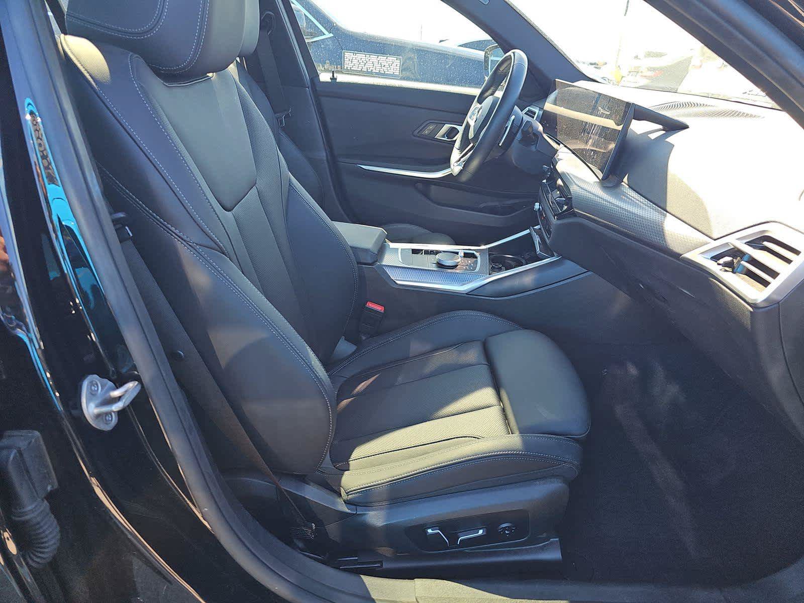 Used 2025 BMW 330i Sedan w/ M Sport Package RWD image 7