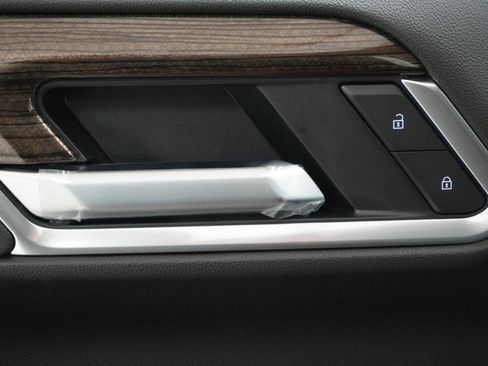 New 2026 Chevrolet Silverado 1500 LT w/ Texas Edition Plus image 12