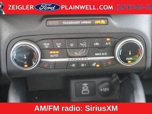 Used 2024 Ford Escape Active AWD/4WD image 4