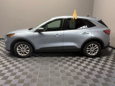 Used 2022 Ford Escape SE w/ Convenience Package FWD image 6