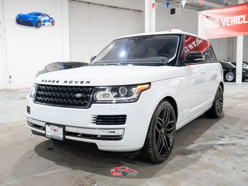 Used 2017 Land Rover Range Rover HSE image 3