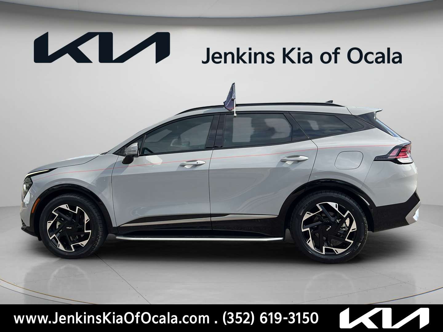 Certified 2025 Kia Sportage SX FWD image 6