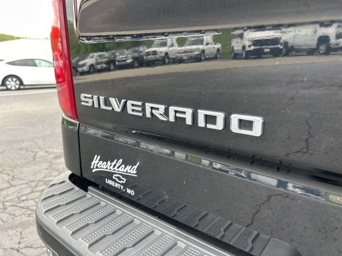 Used 2021 Chevrolet Silverado 1500 RST AWD/4WD image 14