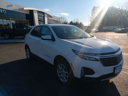 Certified 2023 Chevrolet Equinox LT w/ LPO, Floor Liner Package image 7