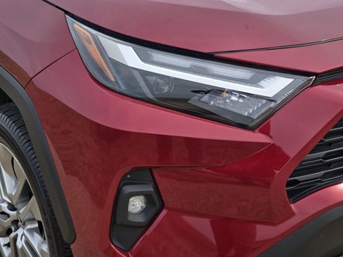 Used 2024 Toyota RAV4 XLE Premium image 11