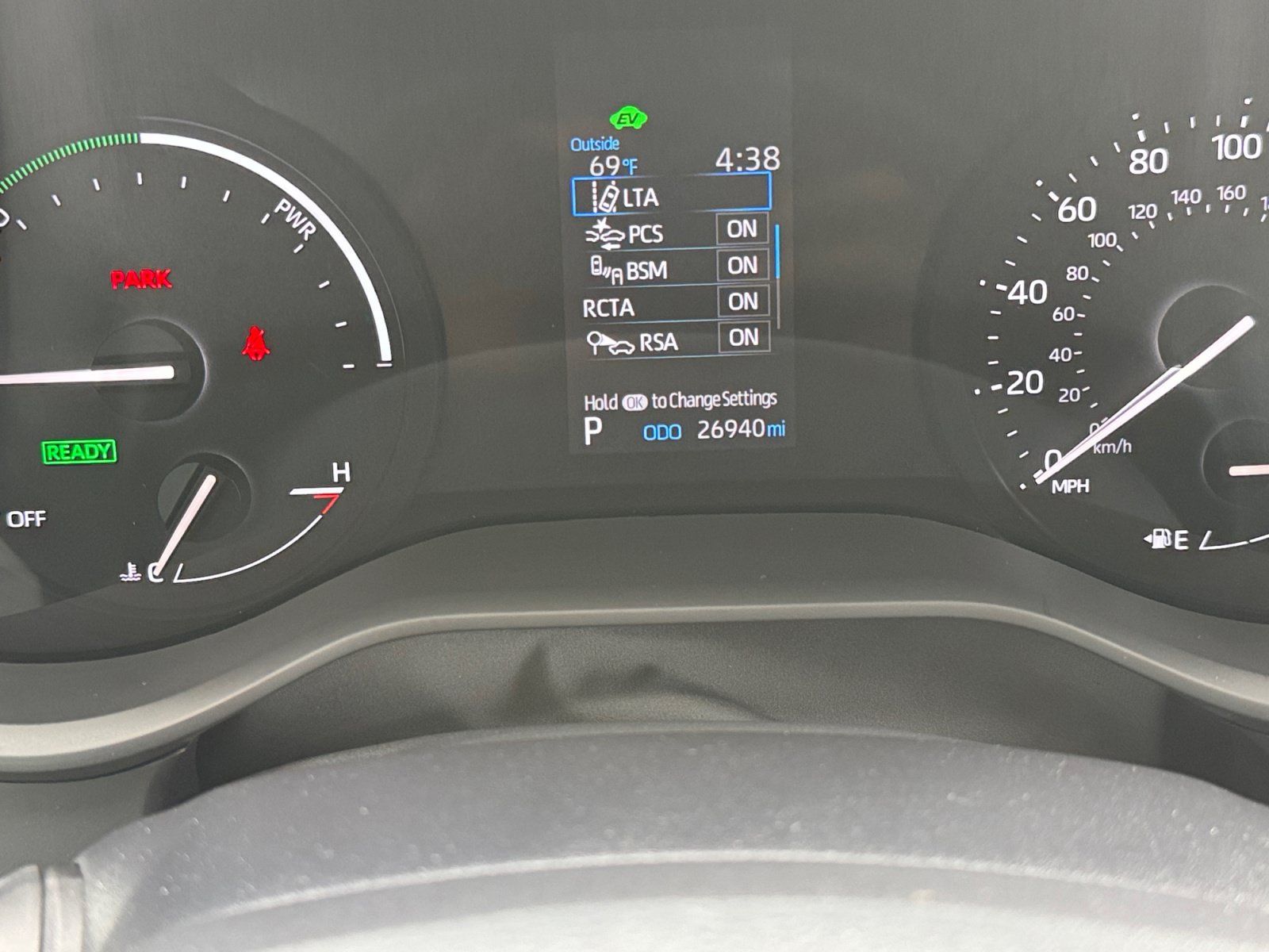 Used 2024 Toyota Sienna LE FWD image 24