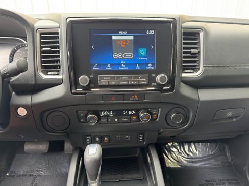 Used 2022 Nissan Frontier SV RWD image 22