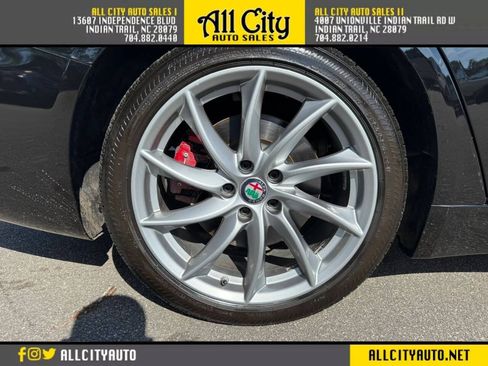 Used 2019 Alfa Romeo Giulia RWD image 14