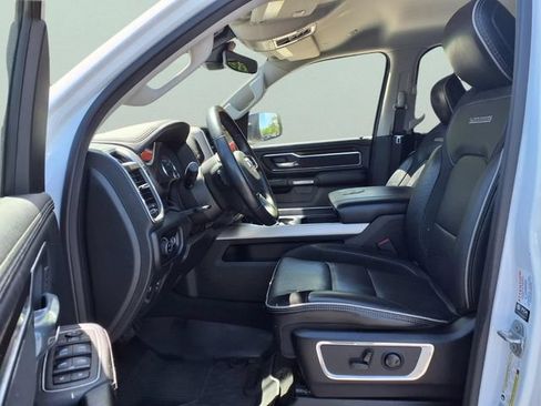 Used 2022 RAM 1500 Laramie AWD/4WD image 29