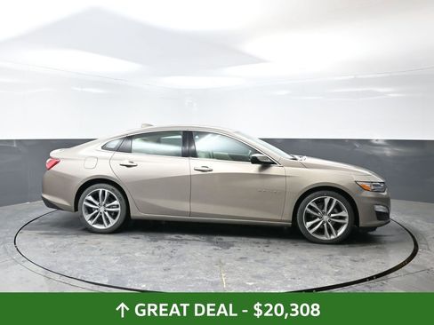 Used 2024 Chevrolet Malibu LT image 2